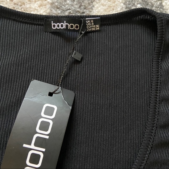 BRAND NEW ALL-BLACK BOOHOO PETITE MINI DRESS - Picture 2 of 3